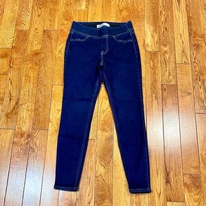 Women’s Size 6 Old Navy Blue Jeggings Classic Fit Rockstar Super Skinny Jeggings